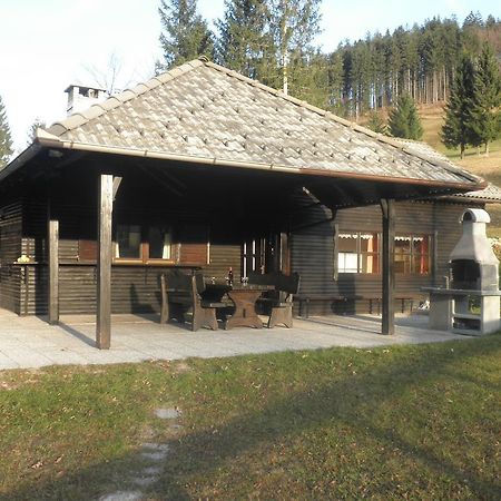 Holiday Home Cumar Cerkno Luaran gambar