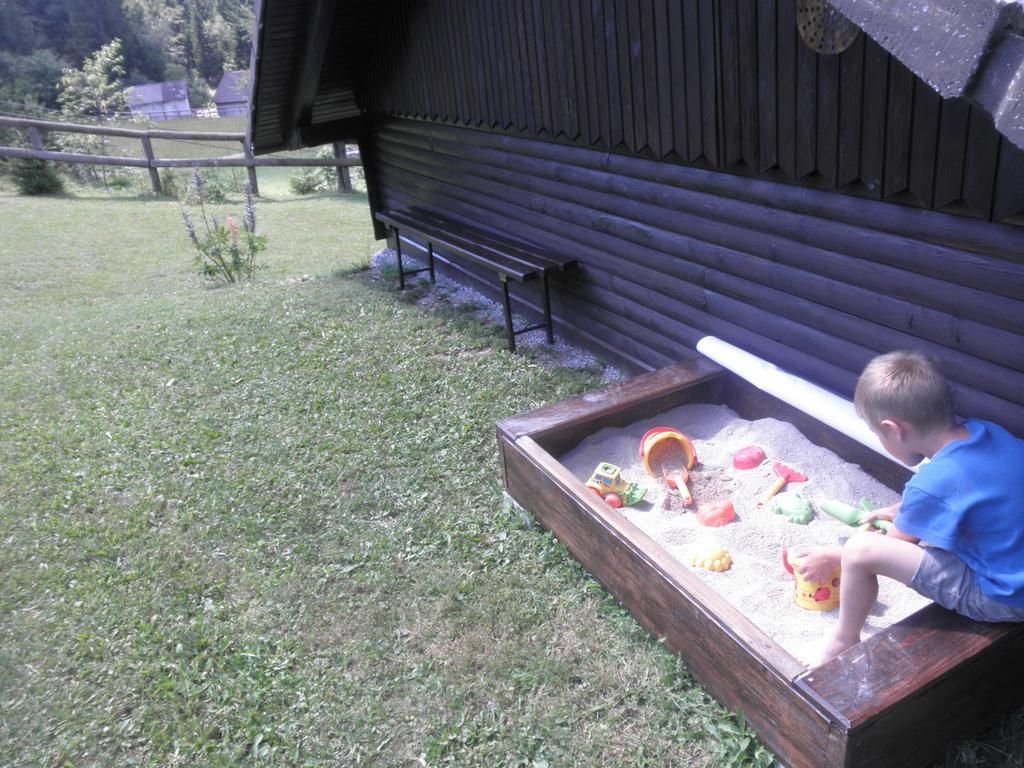Holiday Home Cumar Cerkno Luaran gambar